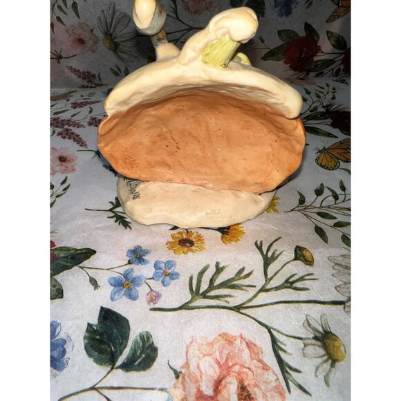 Mouse Figurine With Pumpkin House By Lowell Davis 4” Tall - Picture 4 of 6